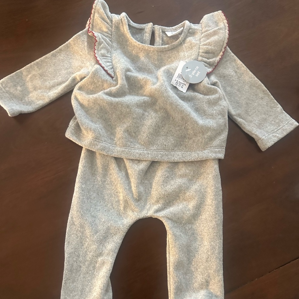 NWT. Baby Gap, size 3-6 months two piece gray footed set.